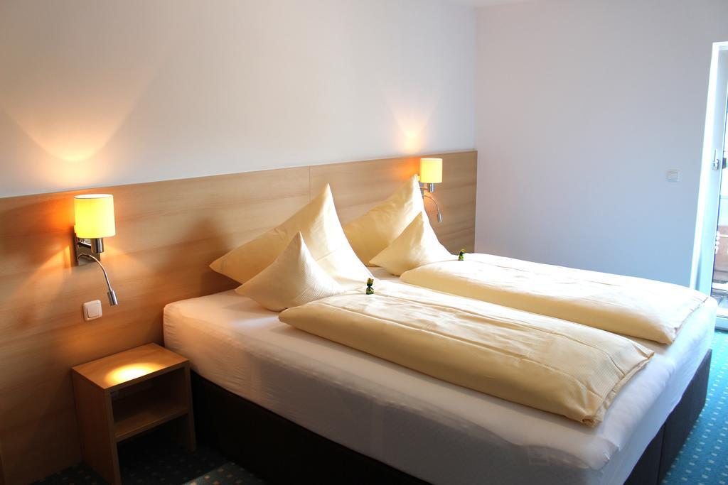 Hotel-Pension Falkensteiner Sankt Gilgen Chambre photo